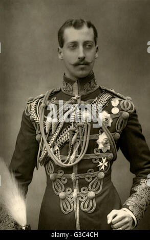 Albert Victor, Duke of Clarence und Avondale (1864-1892), ältester Sohn und Erbe von Edward, Prince Of Wales und Alexandra, Prinzessin von Wales, gekleidet in Uniform abgebildet.     Datum: 1890 Stockfoto