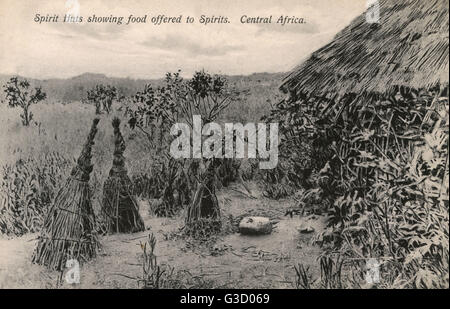 Kongo Zentralafrika Essen Frauen mit Kindern Kochen Maniok in einem