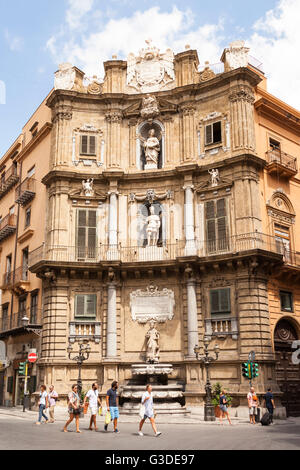 Einer der vier Gebäude, Quattro Canti, Corso Vittorio Emanuele und Via Maqueda, Piazza Vigliena, Palermo, Sizilien, Italien Stockfoto