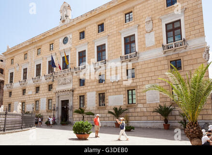 Rathaus, Palazzo Delle Sizilianer, Piazza Pretoria, Palermo, Sizilien, Italien Stockfoto