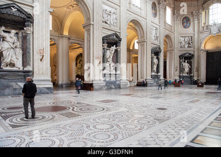 Italien, Rom, Päpstliche Erzbasilika San Giovanni in Laterano (Auch Lateranbasilika), Hauptschiff der Basilika Stockfoto