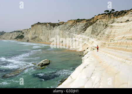 Weiße Mergel Klippen von Scala dei Turchi in der Nähe von Realmonte, Sizilien, Italien Stockfoto