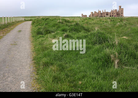 Slains Castle - Küstenweg zwischen Bullers Buchan und Cruden Bay - Aberdeenshire - Schottland - UK Stockfoto