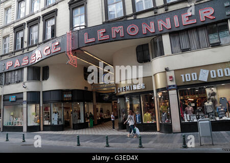 Rue Saint d'Île Eingang Passage Lemonnier Einkaufspassage in Lüttich, Belgien. Stockfoto