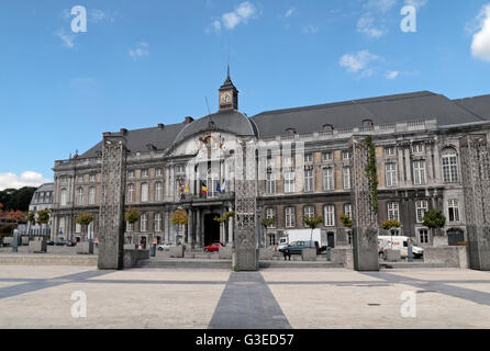 Der Palast der Fürstbischöfe (Le Palais des Princes-Évêques) & Place Saint-Lambert, Lüttich, Belgien. Stockfoto