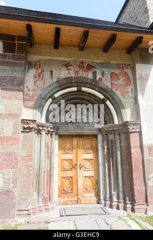 Kirche, Stiftskirche: Portal, Italien, Bozen (Südtirol), Südtirol, Alto Adige, Innichen (San Candido) Stockfoto