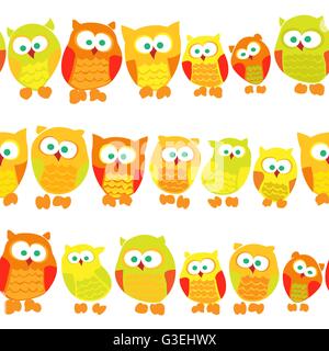 Nahtlose Muster mit Eulen auf weißem Hintergrund Stock Vektor