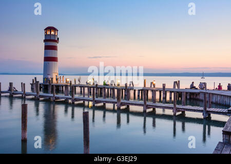 Neusiedler See, Sonnenuntergang, Hafen, Leuchtturm, Österreich, Burgenland, Nationalpark Neusiedler See-Seewinkel, Podersdorf am See Stockfoto