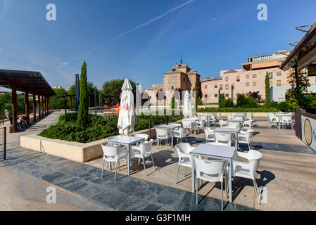 Blick vom Aussichtspunkt auf die Kirche von San Miguel El Alto, Toledo, Provinz Toledo, Castilla-La Mancha, Spanien, Europa Stockfoto