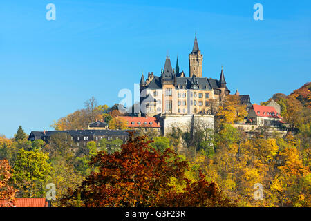 Schloss Wernigerode im Herbst, Wernigerode, Sachsen-Anhalt, Deutschland Stockfoto