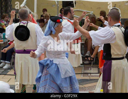 Volkstänzer, kanarischen Dorfes Pueblo Canario, Parque Doramas, Las Palmas, Gran Canaria, Kanaren, Kanarische Inseln, Spanien, Europa Stockfoto