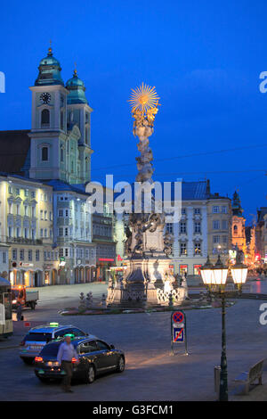 Österreich, Oberösterreich, Linz, Hauptplatz, Dreifaltigkeitssäule, Alter Dom, alte Kathedrale, Stockfoto