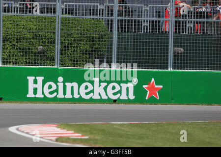 Montreal, Kanada. 10. Juni 2016. F1 Grand Prix von Kanada, freie Praxis. Neue Heineken streckenseitigen Sponsoring © Action Plus Sport/Alamy Live News Stockfoto