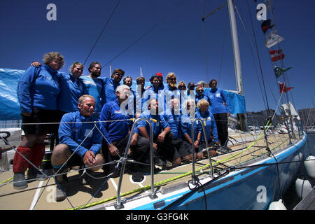 New York, USA. 10. Juni 2016. Das UNICEF-Team kommt an Liberty Landing Marina in New Jersey am Ende des Rennens der Amerikas Teil der ≈ Credit: Adam Stoltman/Alamy leben Nachrichten Stockfoto