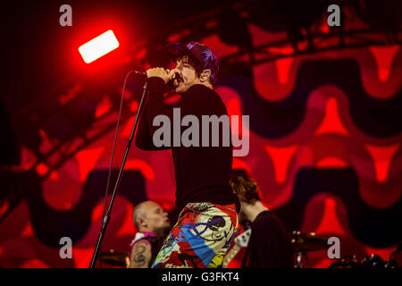 Landgraaf, Niederlande 10. Juni 2016 Red Hot Chili Peppers Höchstleistungen live Pinkpop Festival 2016 Credit: Roberto Finizio / Alamy Live News Stockfoto