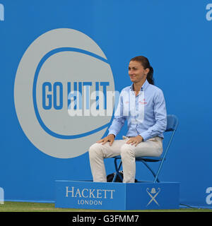 Tenniszentrum Nottingham, Nottingham, UK. 11. Juni 2016. Aegon WTA Nottingham Tag der offenen Tür 8. Linienrichter genießen das Spiel Credit: Action Plus Sport/Alamy Live News Stockfoto