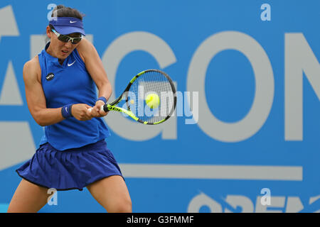 Tenniszentrum Nottingham, Nottingham, UK. 11. Juni 2016. Aegon WTA Nottingham Tag der offenen Tür 8. Rückhand aus Saisai Zheng von China Credit: Action Plus Sport/Alamy Live News Stockfoto