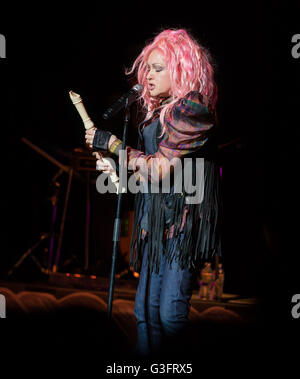 Detroit, Michigan, USA. 14. Mai 2016. CYNDI LAUPER führt in der Michigan Theater in Ann Arbor, MI. © über ZUMA ZUMA-Draht/Wire/Alamy Live News Stockfoto