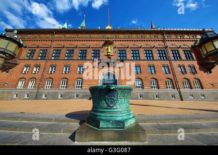 Radhus oder Rathaus in Radhuspladsen am Rathausplatz in Kopenhagen, Dänemark Stockfoto