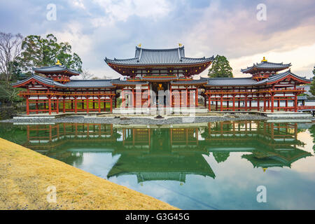 Kyoto, Japan - 31. Dezember 2015: Der Byodo-in buddhistische Tempel, ein UNESCO-Weltkulturerbe ist ein buddhistischer Tempel in der Stadt Stockfoto