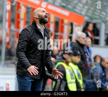 Mailand, Italien. 1. Mai 2016. Roberto Stellone Gesten während der Serie A Fußballspiel zwischen AC Mailand und Frosinone Calcio das Match endete mit Endergebnis von 3: 3. © Nicolò Campo/Pacific Press/Alamy Live-Nachrichten Stockfoto