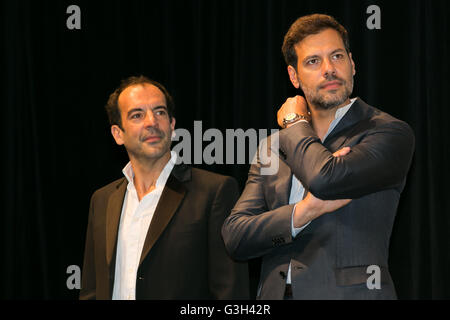 (L, R) Francois Favrat Regisseur und Schauspieler Laurent Lafitte des Films Boomerang besuchen die feierliche Eröffnung des Festival du Film français au Japon 2016 am 24. Juni 2016, Tokio, Japan. 13 Filme werden während des Festivals gezeigt werden, die läuft ab dem 24. Juni bis 27.. © Rodrigo Reyes Marin/AFLO/Alamy Live-Nachrichten Stockfoto