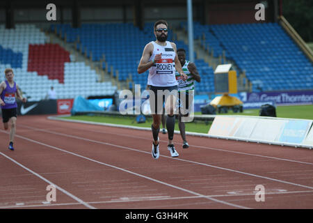 Birmingham, Vereinigtes Königreich. 24. Juni 2016.  Martyn Rooney (Croyden) gewinnt seinen Vorlauf in den Herren 400m Credit: Dan Cooke/Alamy Live News Stockfoto