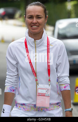 Wimbledon London, UK. 25. Juni 2016.  Ehemalige Wimbledon Damen Einzel-Champion Martina Hingis bei der AELTC für Praxis Credit kommt: Amer Ghazzal/Alamy Live-Nachrichten Stockfoto