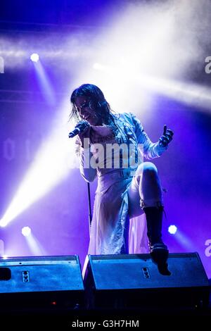 Parabiago Mailand 24. Juni 2016 Lacuna Coil Höchstleistungen live Rugby Sound Festival Credit: Roberto Finizio / Alamy Live News Stockfoto