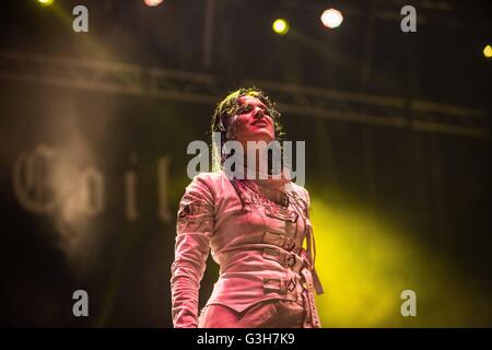 Parabiago Mailand 24. Juni 2016 Lacuna Coil Höchstleistungen live Rugby Sound Festival Credit: Roberto Finizio / Alamy Live News Stockfoto