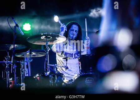 Parabiago Mailand 24. Juni 2016 Lacuna Coil Höchstleistungen live Rugby Sound Festival Credit: Roberto Finizio / Alamy Live News Stockfoto