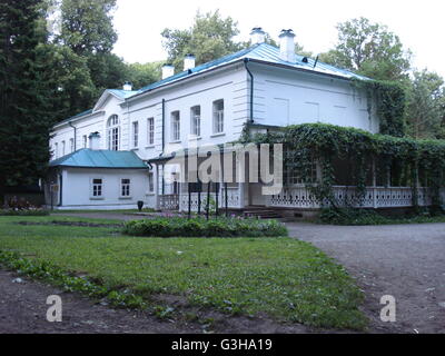 Haus des Schriftstellers Leo Tolstoy in Yasnaya Polyana ist heute ein Museum und bleiben die gleichen wie im 19. Jahrhundert Stockfoto