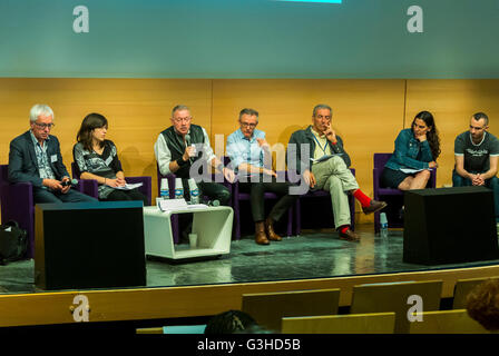 Paris, Frankreich, Group French People, Diskussionsgruppe der Redner beim AIDS HIV Meeting on Multiple Prevention Tools, vom TRT-5 O.N.G, Gesundheitsministerium, Wissenschaftsvortrag „Vincent Leclercq“, Informationen zu Gemeindetreffen, séminaire france Stockfoto