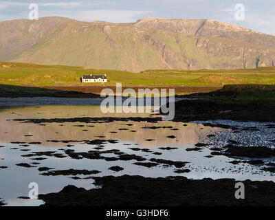 Weiße Haus auf Sanday von Canna, Schottland Stockfoto