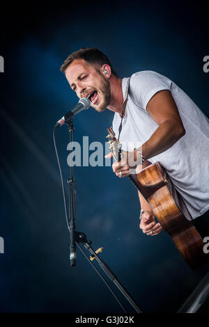 Landgraaf, Niederlande. 11. Juni 2016. Britischer Sänger und Songwriter James Morrison im Bild auf der Bühne, als er live beim Pinkpop Festival 2016 in Landgraaf Niederlande führt © Roberto Finizio/Pacificf Presse/Alamy Live News Stockfoto