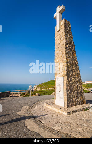 Denkmal in Cabo da Roca, dem westlichen Punkt der Europa - Portugal Stockfoto