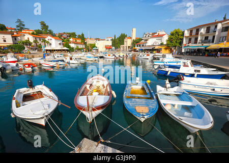 Malinska-Stadt auf der Insel Krk Stockfoto