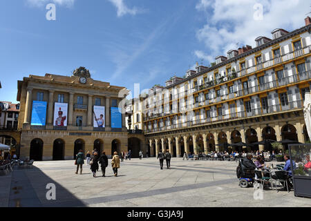 Verfassung Square Plaza in San Sebastian oder Donostia im Baskenland Spanien Stockfoto
