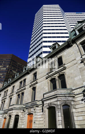 Historische und Moderne Architekturen Sherbrooke Straße in der Innenstadt von Montreal.Quebec,Canada Stockfoto