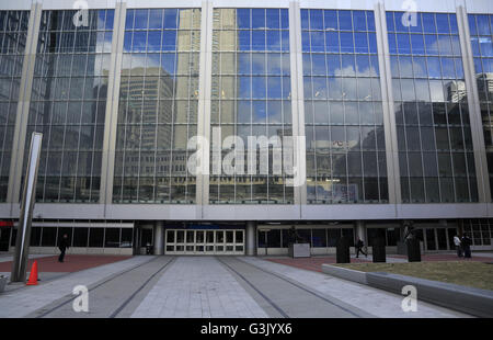 Außenansicht des Bell Center auch bekannt als Centre Bell in Montréal, Québec, Kanada Stockfoto