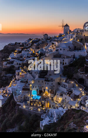 Griechenland, Kykladen, Santorini Insel, Oia Dorf Stadtbild Stockfoto