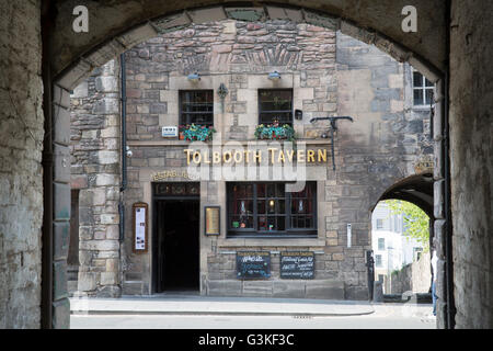 Tolbooth Tavern Pub auf High Street - Royal Mile, Edinburgh, Schottland Stockfoto