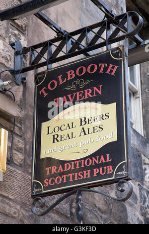 Tolbooth Tavern Pub auf High Street - Royal Mile, Edinburgh, Schottland Stockfoto