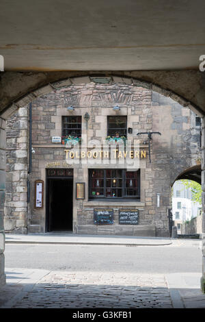 Tolbooth Tavern Pub auf High Street - Royal Mile, Edinburgh, Schottland Stockfoto