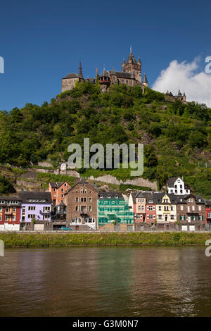 Mosel mit Kaiserburg Cochem, Cochem, Mosel, Rheinland-Pfalz, PublicGround Stockfoto