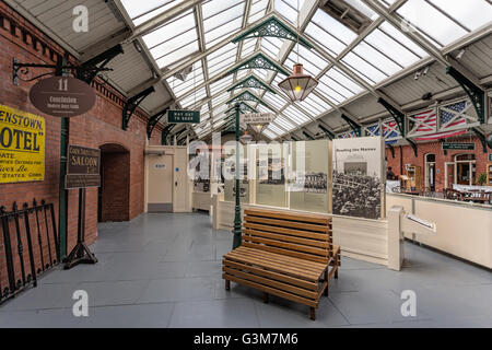 Cobh Heritage Centre in alten viktorianischen Raiway Station, widmet sich der Geschichte der Auswanderung aus Irland, Cobh, County Cork. Stockfoto