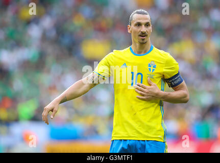 Paris, Frankreich. 13. Juni 2016. Zlatan IBRAHIMOVIC, SWE 10 Geste, halbe Größe, Porträt-Schweden - Irland 1: 1 Gruppe Fußball-Europameisterschaften im 13. Juni 2016 in Paris, Stade de France. Fussball, Schweden Irland Credit: Peter Schatz/Alamy Live-Nachrichten Stockfoto