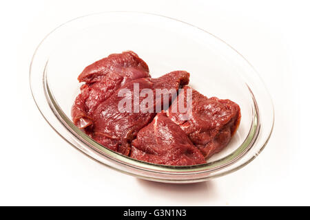 Ungekocht Känguru Fleisch Steaks isoliert auf einem weißen Studio-Hintergrund. Stockfoto