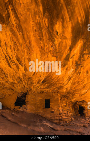 Haus auf Feuer Ruine auf dem BLM Land in South Fork des Mule Canyon in (vorgeschlagen, ab 2016) Bären Ohren National Monument, Utah, USA Stockfoto