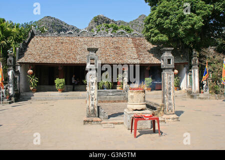 Der Dinh Tien Houng Tempel in Ninh Binh (Vietnam). Stockfoto
